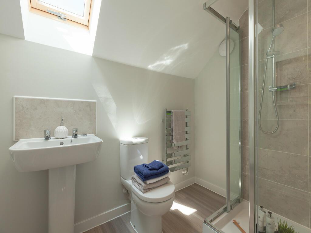 Souter Sutton En-Suite.jpeg