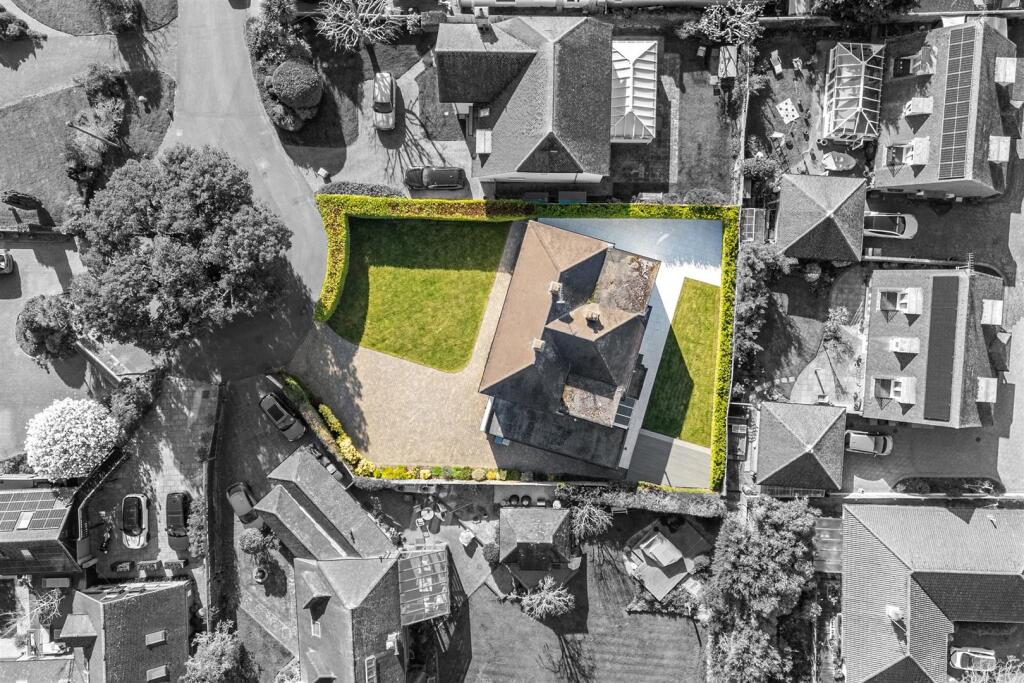 Grange Park, 14-006bw.jpg