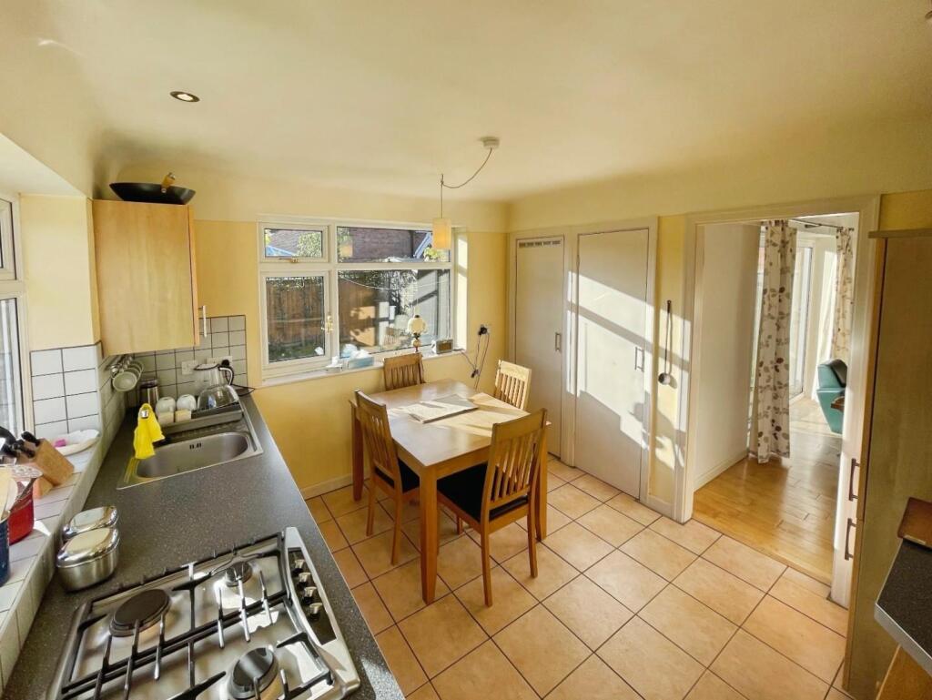 5127d7bd--4914-97BA-8A5E40645DBA-20356-000002CEA26