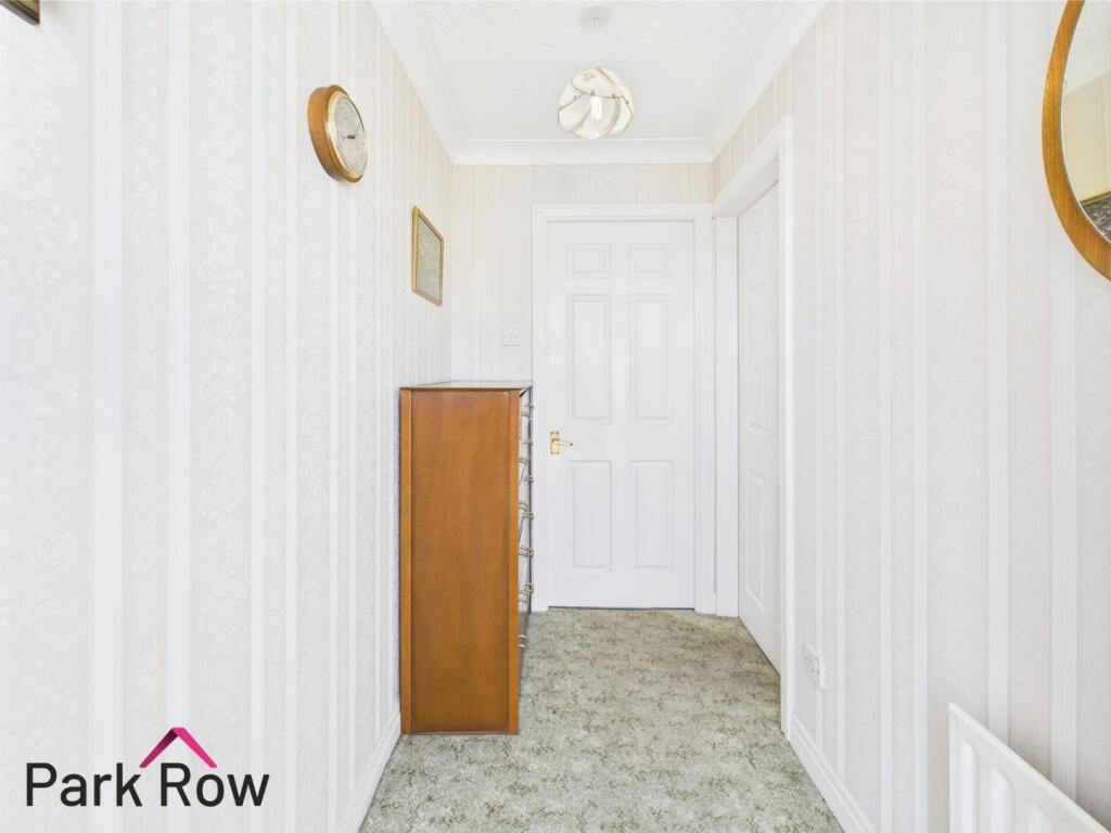 ENTRANCE HALLWAY