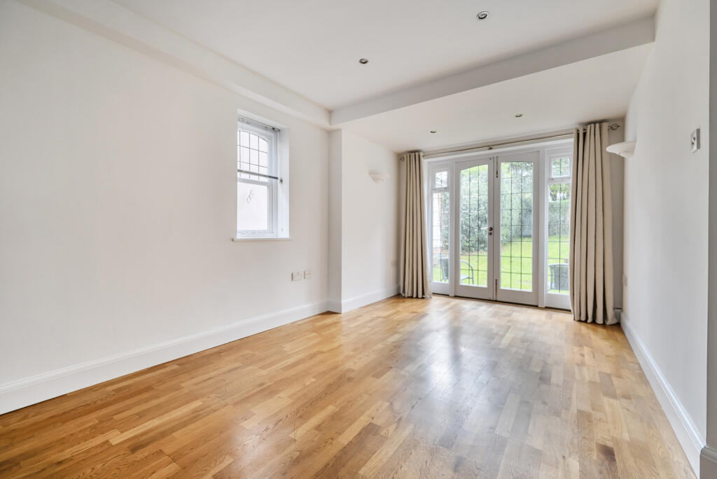 1350442-9-68c2eb1...