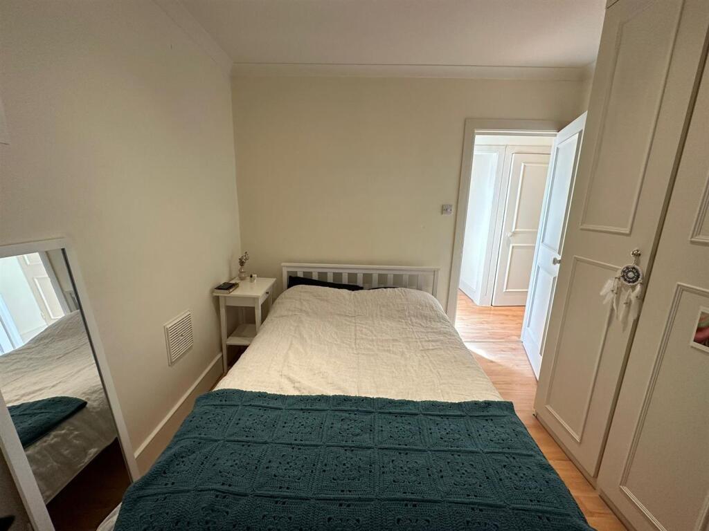 Bedroom.jpg