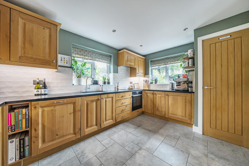 1341978-1-68a8db3675033