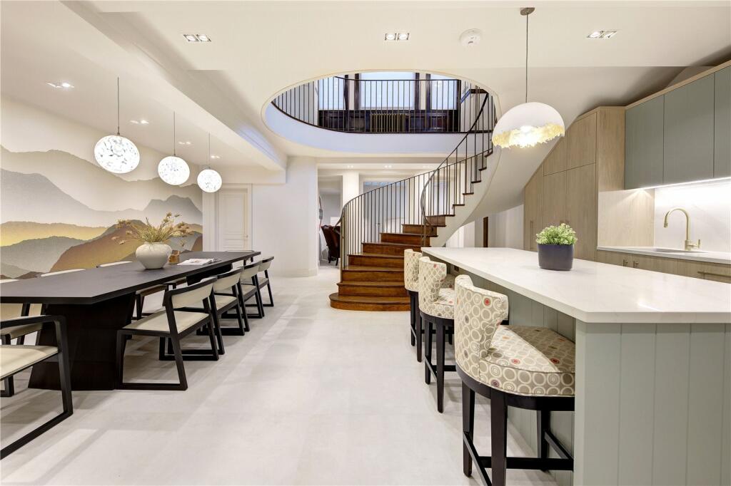 Kitchen/Dining