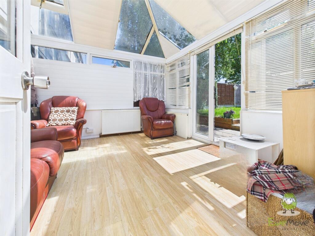 CAM01543G0-PR0129-STILL020