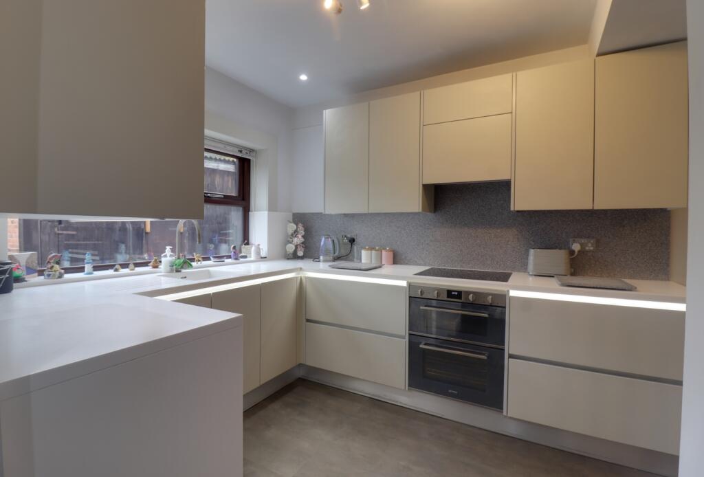 Kitchen 2