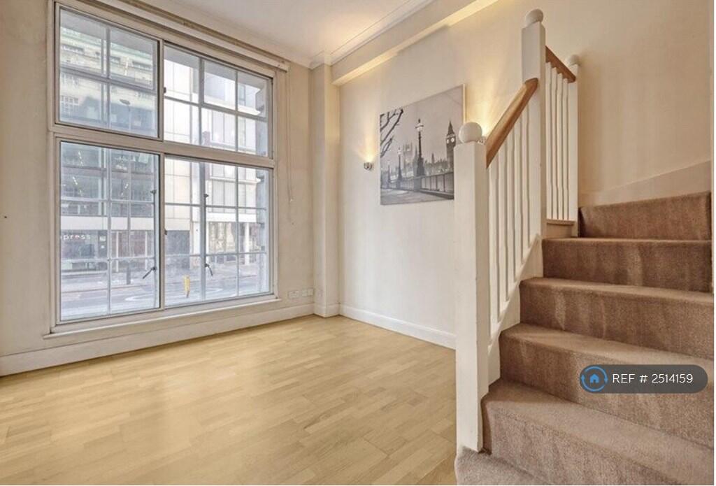 Main Bedroom Unfurnished 