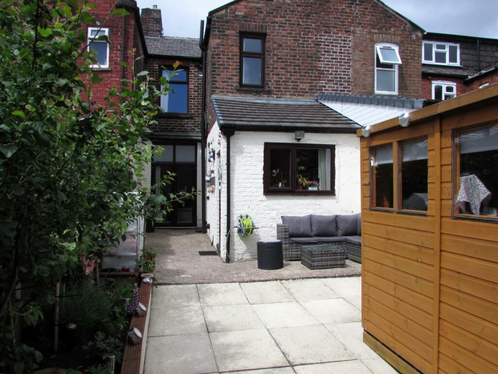 AsshetonRd2gdn4.JPG