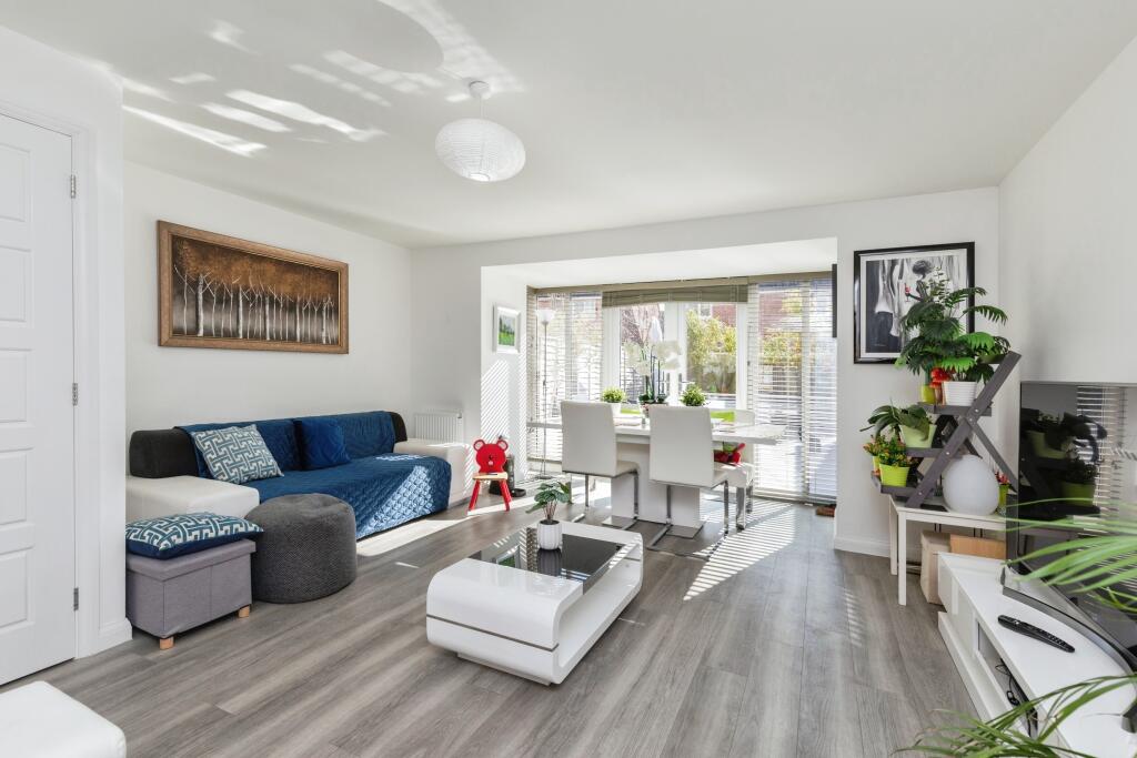 Living / Dining Room