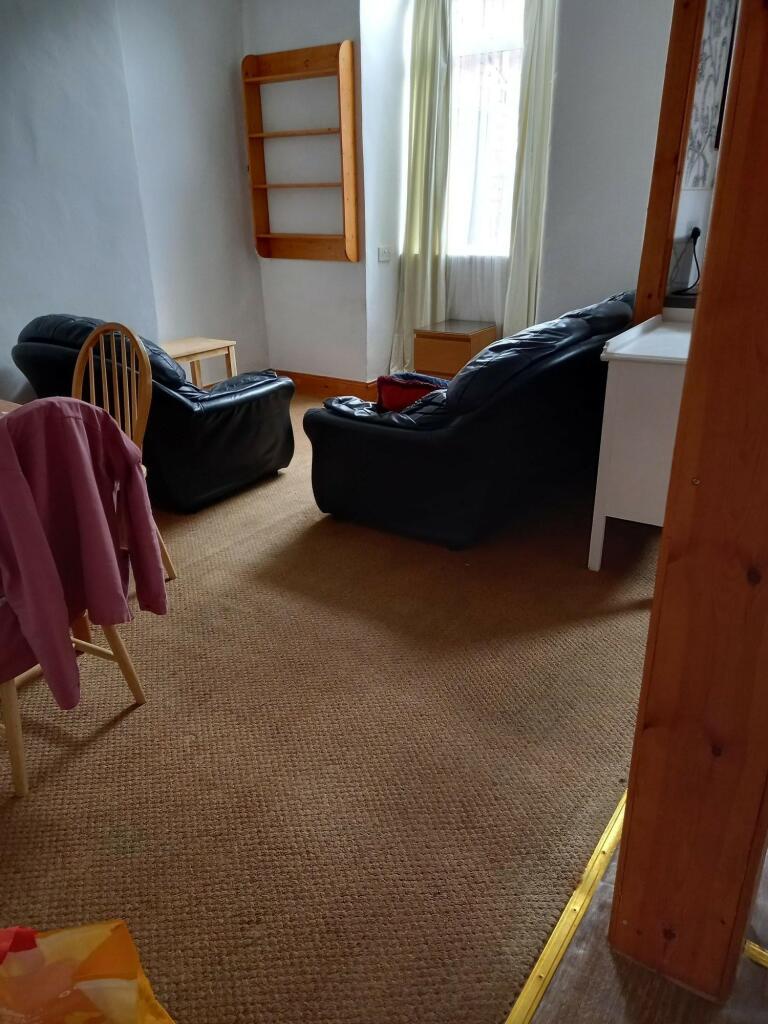 Photograph 11