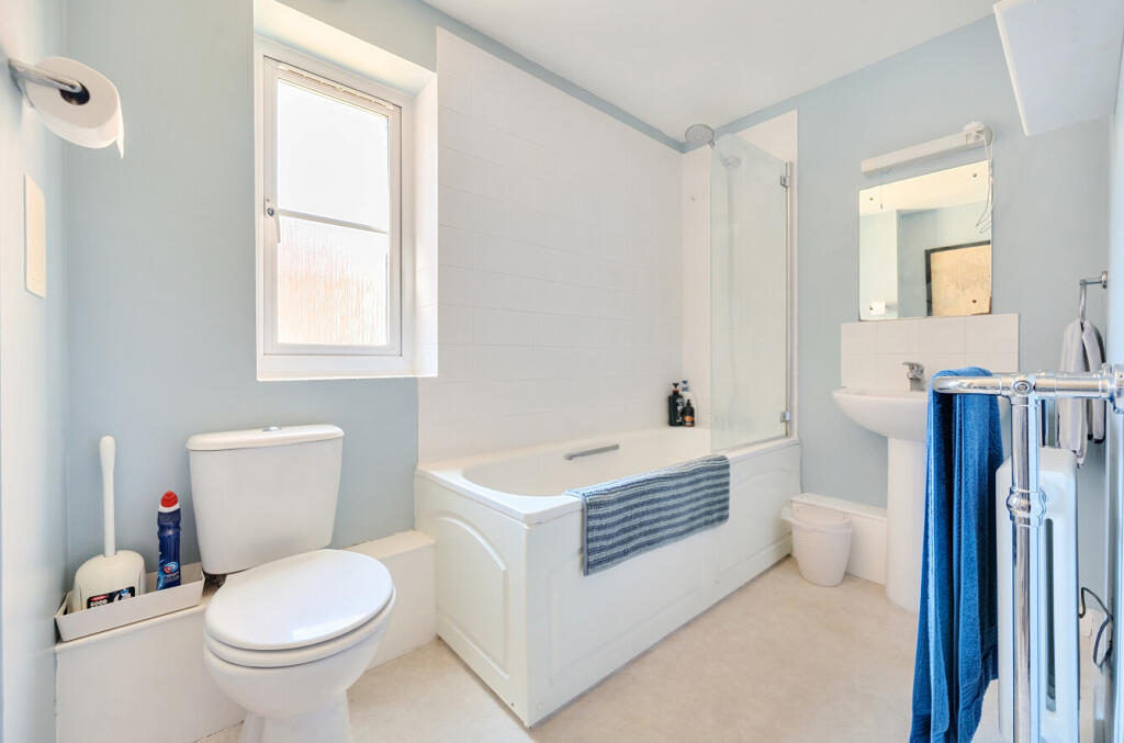 1324598-1-687a464...