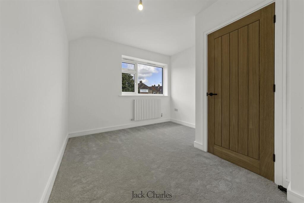 8 Old Hadlow Road 18.JPG