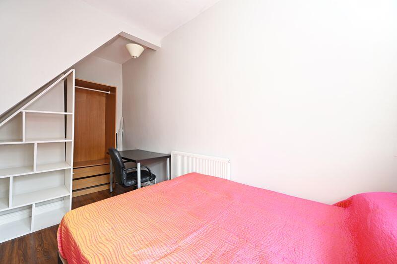 1st Floor Double Bedroom 