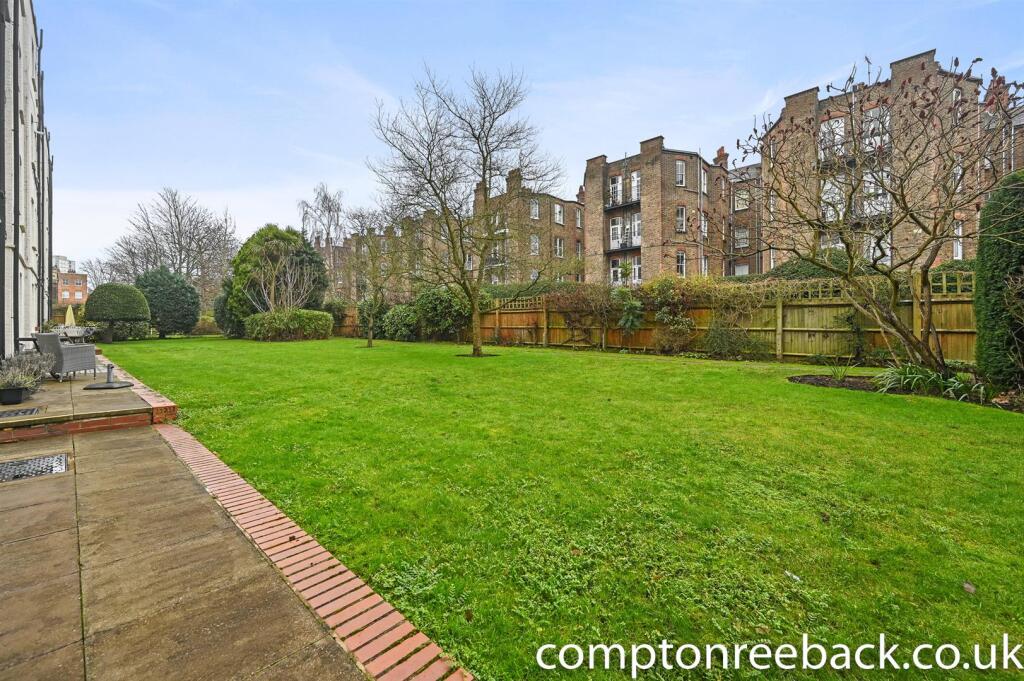 RCCR- 65 leith mansions- communal area 1 (1).jpg