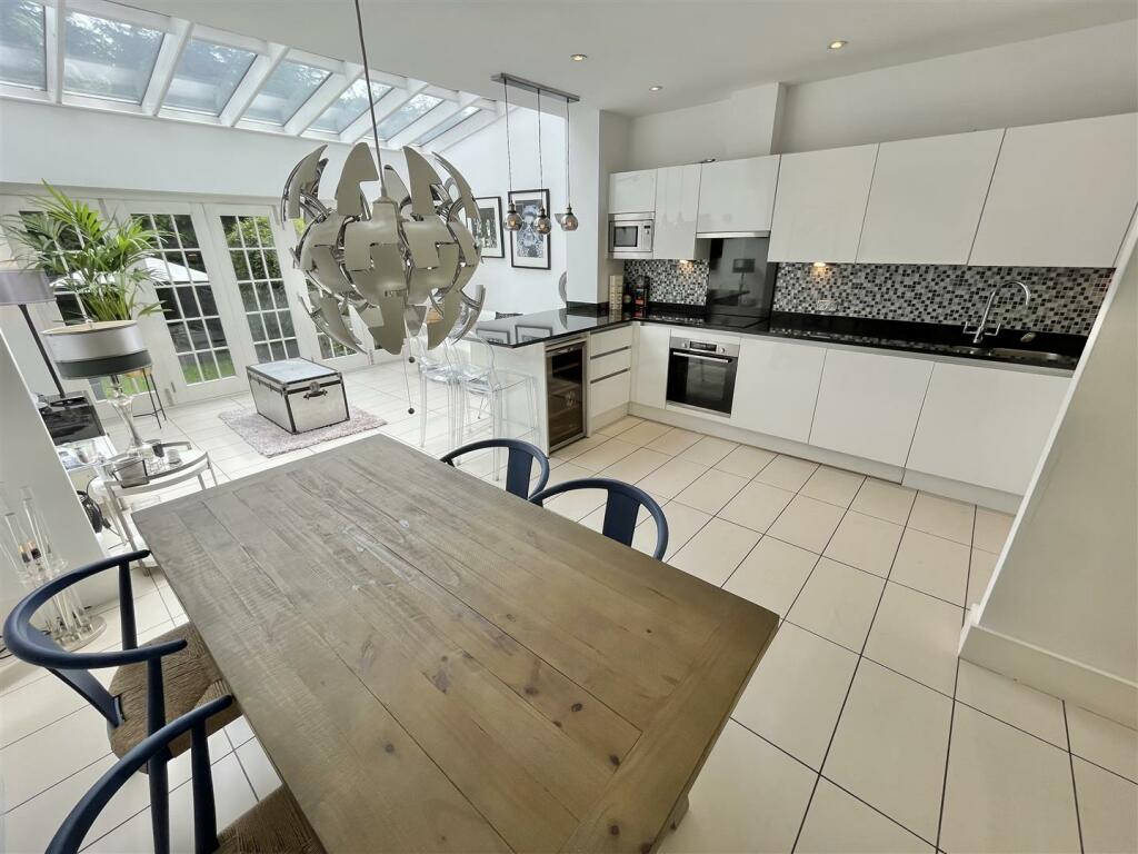 Open Plan Living Dining Kitchen Aspect 2.jpg