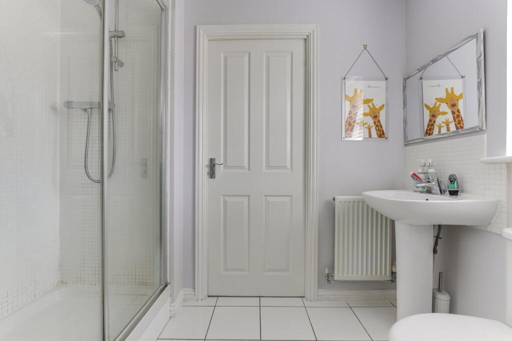 Jack and Jill Ensuite