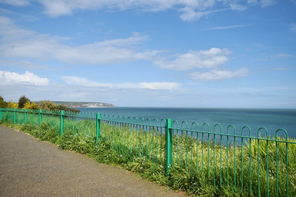 VIEW towards Culver.JPG