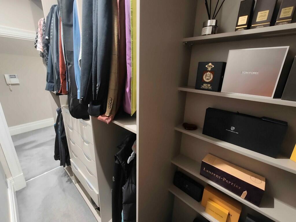 Walk In Wardrobe