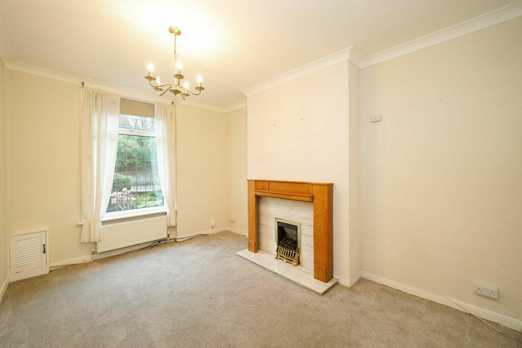 Photograph 4