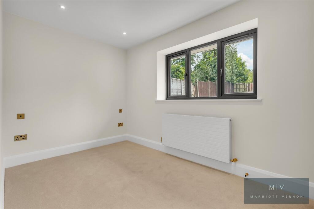 Croham Mount 16 MV-2.jpg