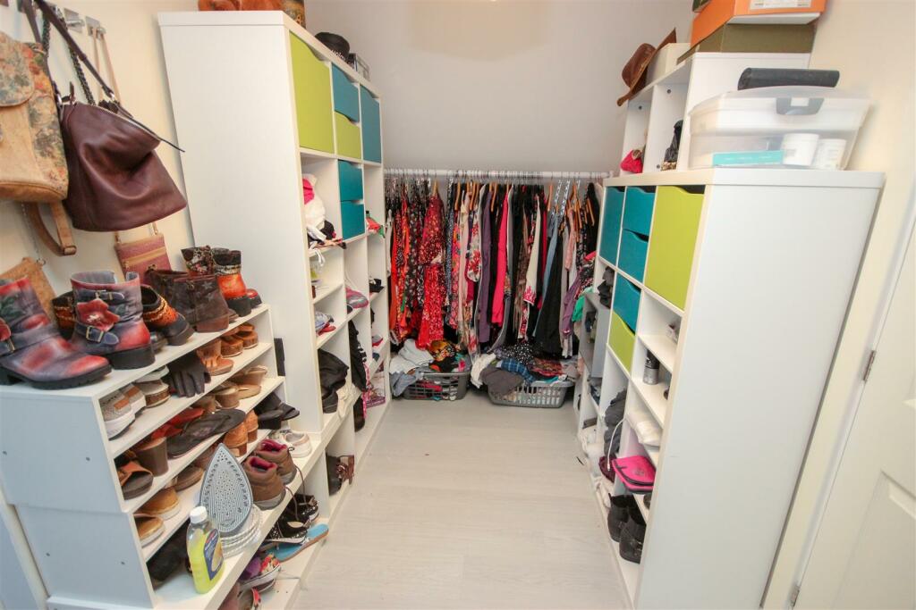 Dressing Room area.jpg