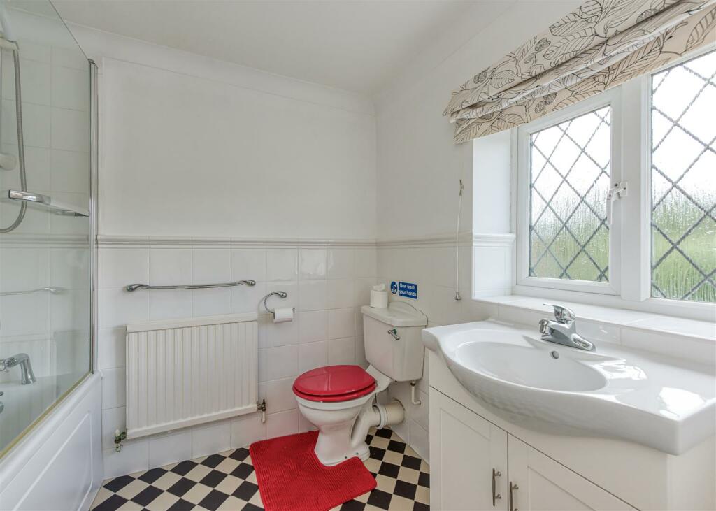 109 Rookery Road-bath SEPT24.jpg