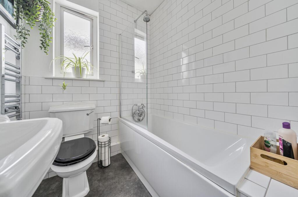 1345926-2-68b8634...