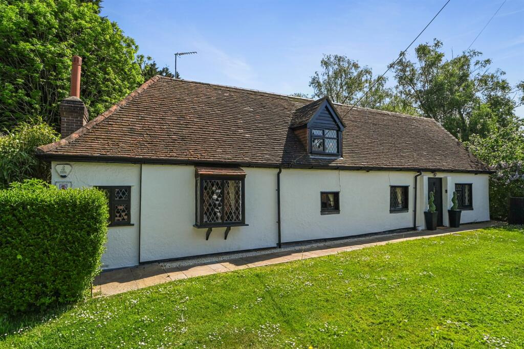 Weald Hall Lane