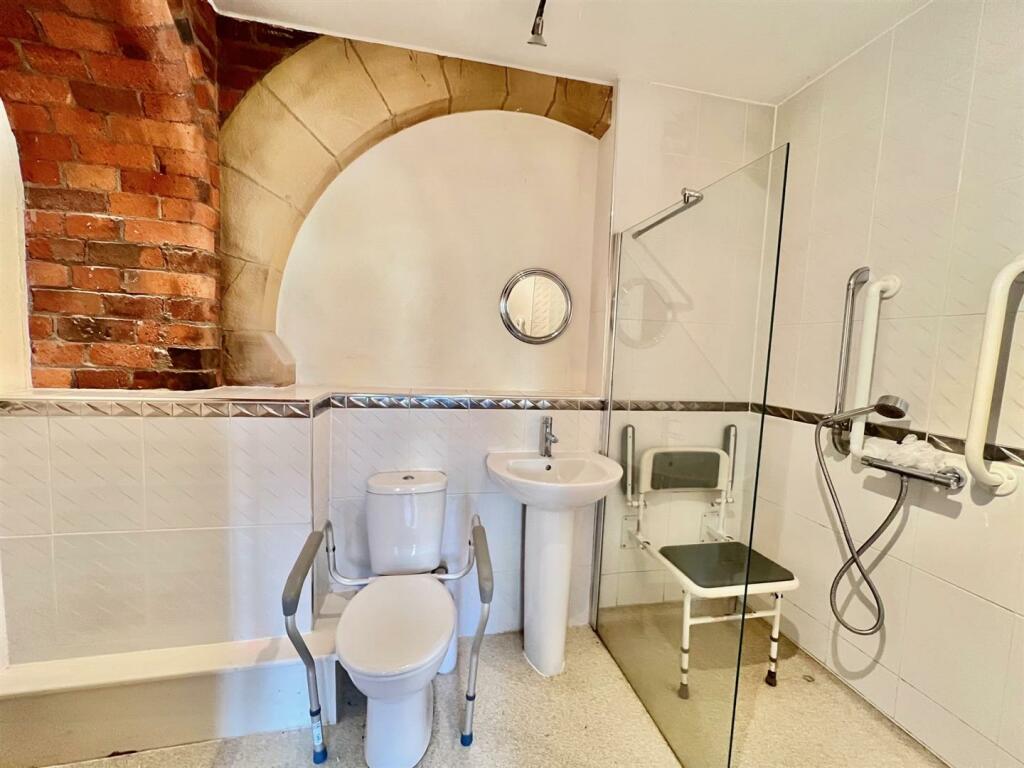 Bramleys Estate Agents - Crossley Ward Apartments 