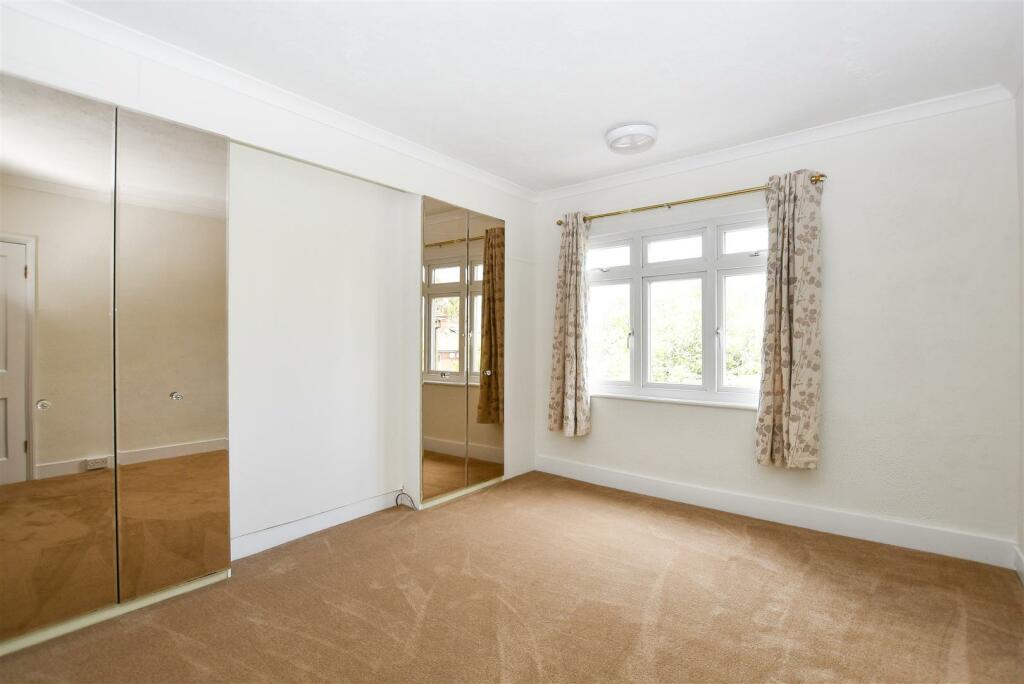 Master Bedroom.jpg