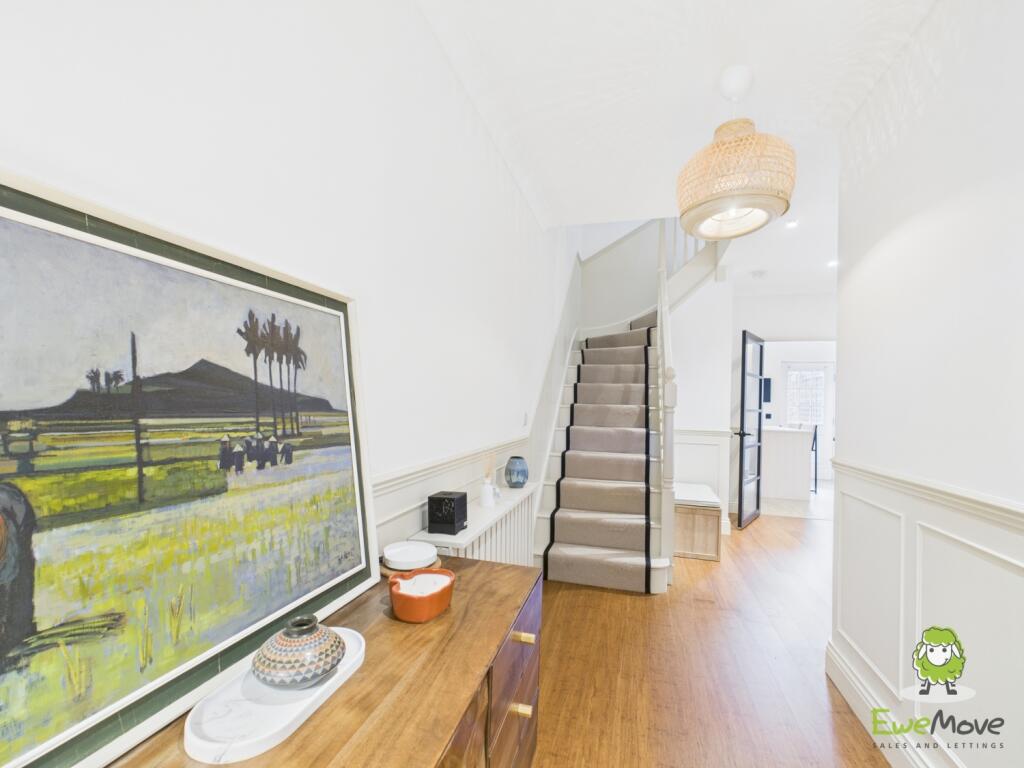 EweMove Estate Agents Basingstoke - Gaiger Avenue 