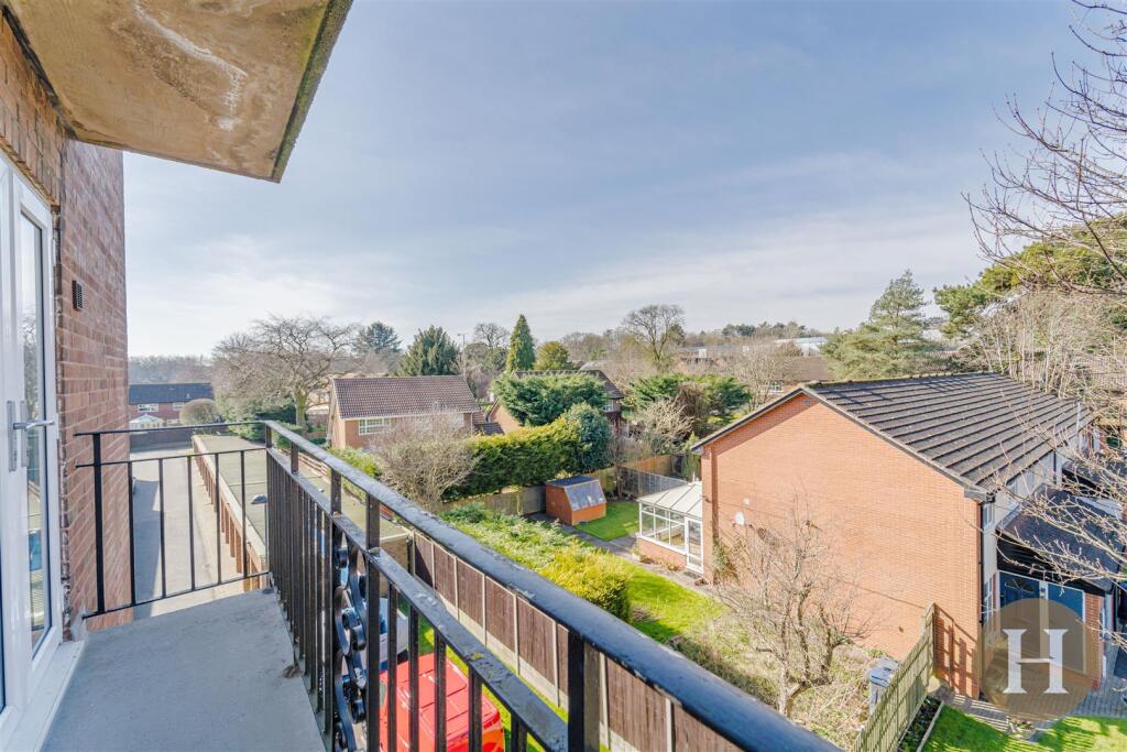 Hadleigh Estate Agents-19.jpg