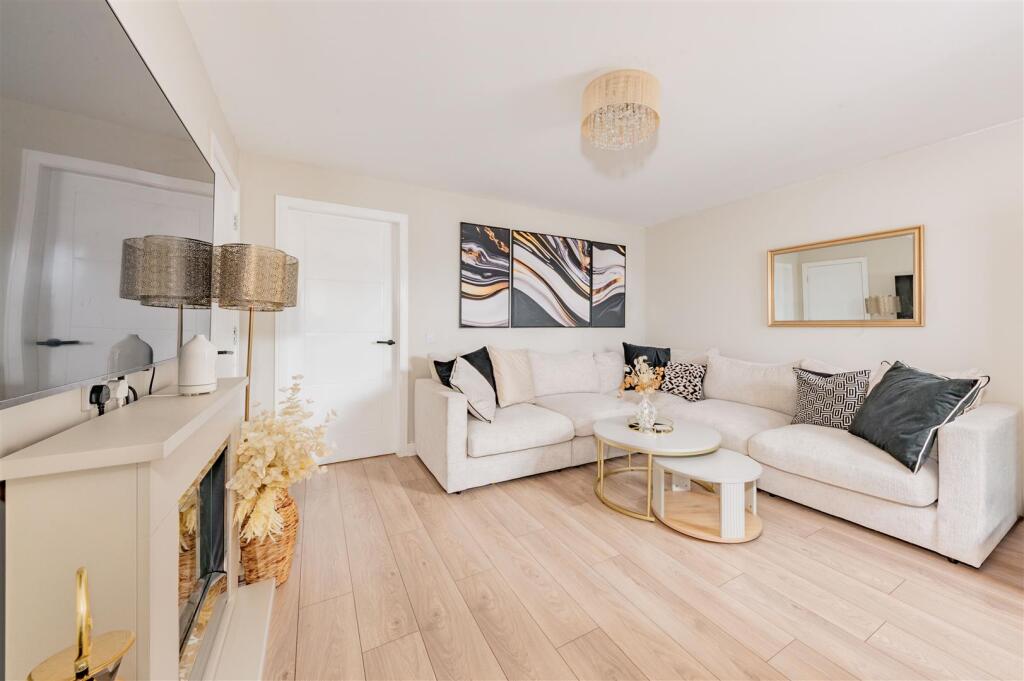 19 Henry Cotton Place Carnoustie-1.JPG