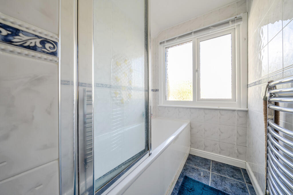 1353864-3-68c3ea4...