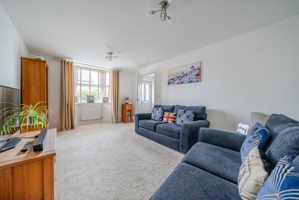 1348626-8-68b6e10cefafa