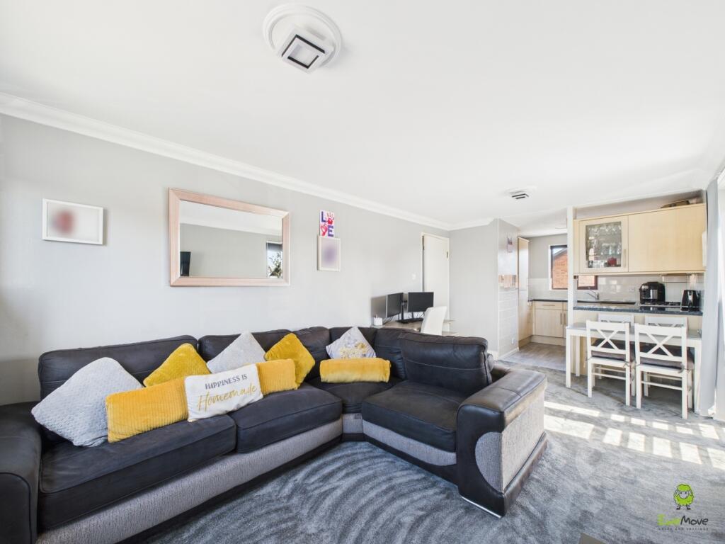 CAM02615G0-PR0032-STILL007