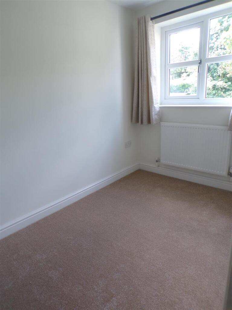 126MS-bedroom3.JPG