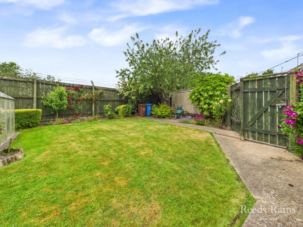 Side/Rear Garden