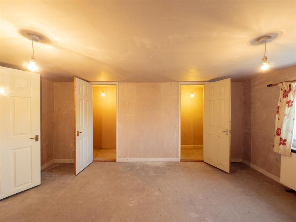 20250307111158 - IMG_4698 - 124 The Green, Wickham