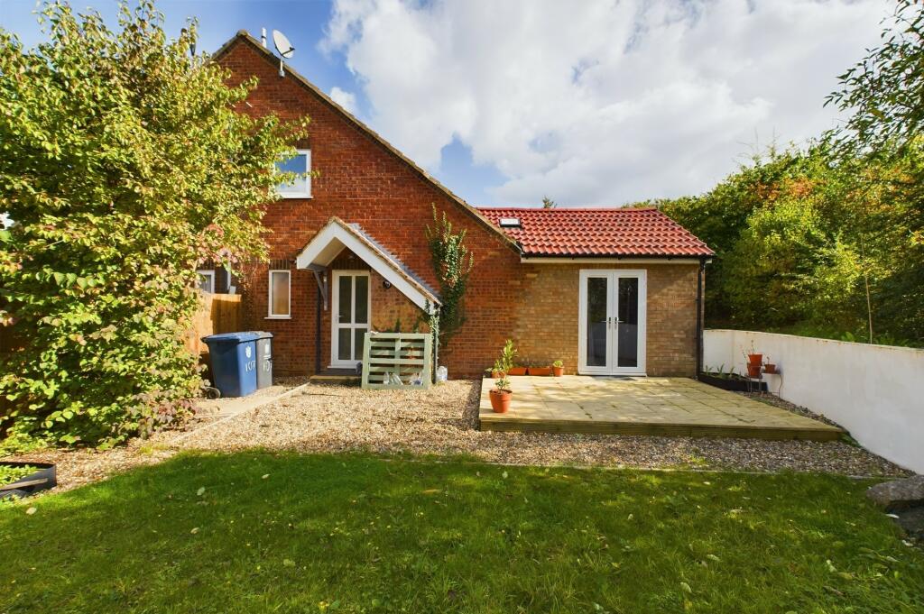 CAM02545G0-PR0263-STILL004