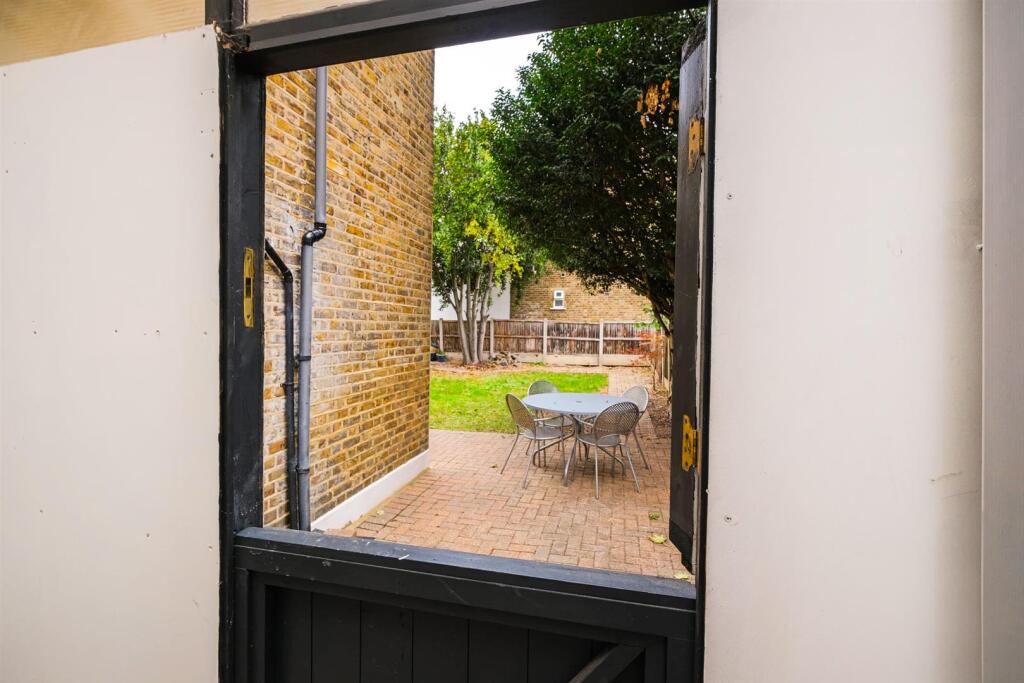 46a The Drive-24.jpg