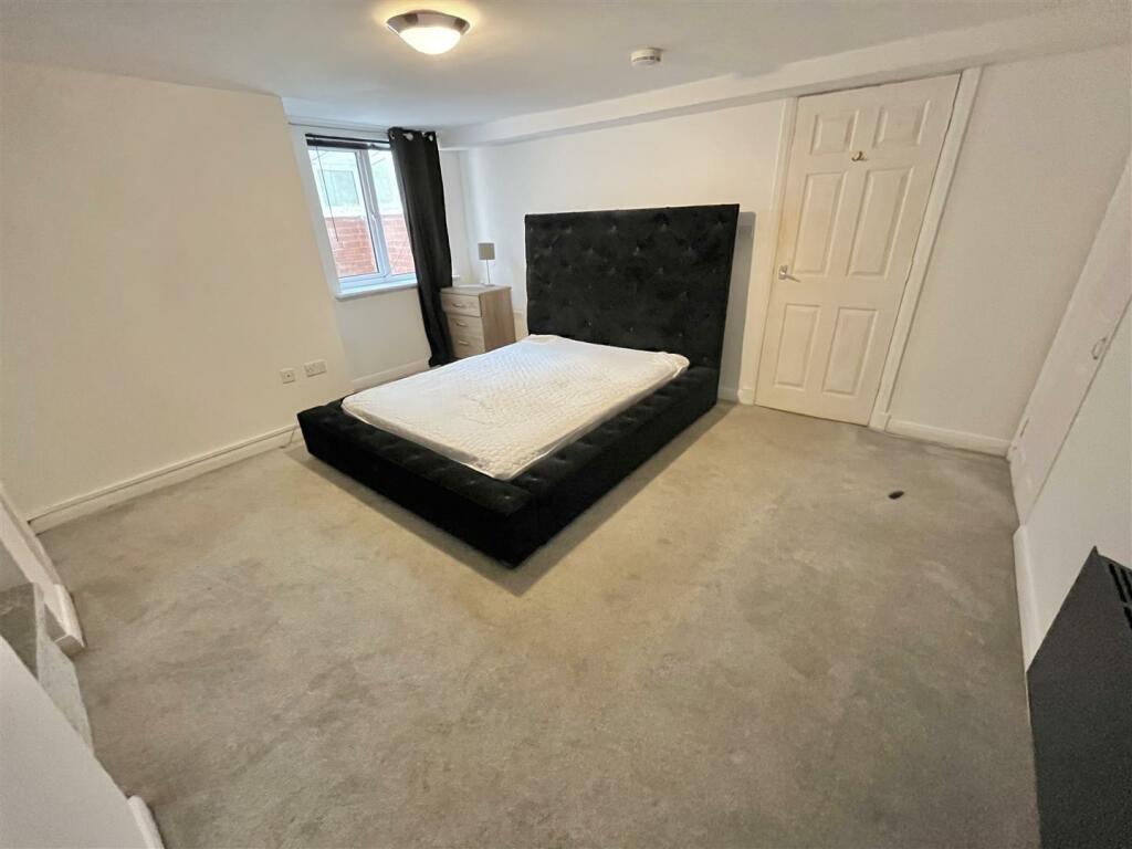 Bedroom 1 Aspect 2