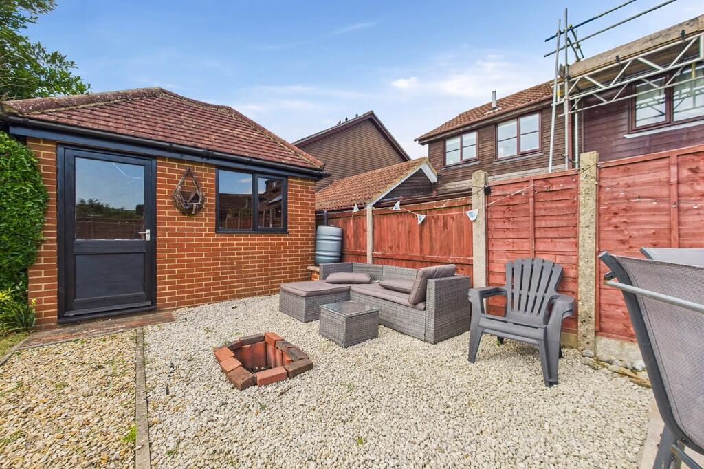 CAM01085G0-PR0589...