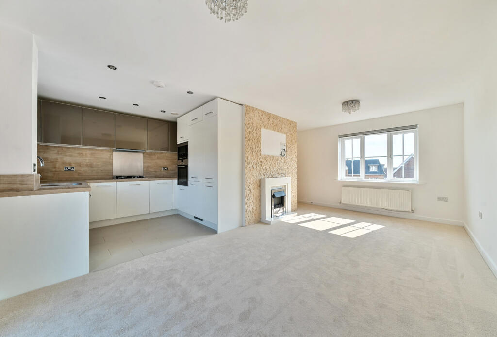 8-6823144696cbe-1...