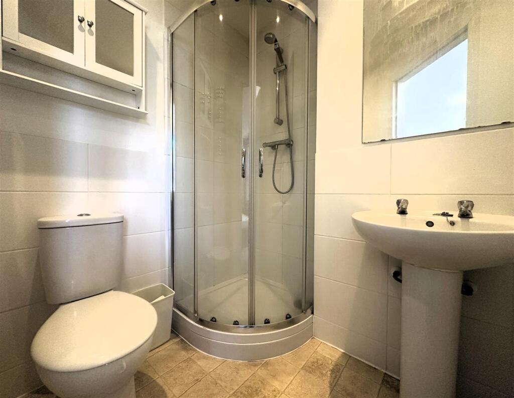Ensuite.jpg