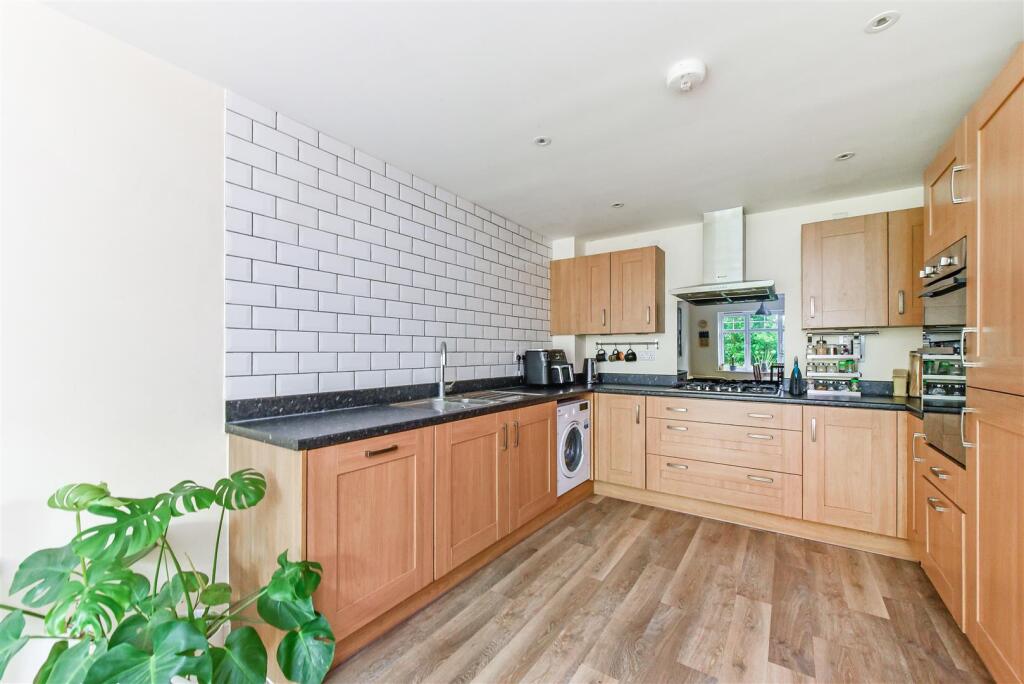 sketch_Ph17_5968410.jpg