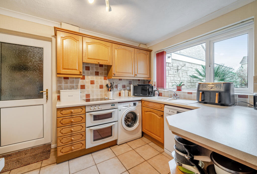 1384541-5-6928703...