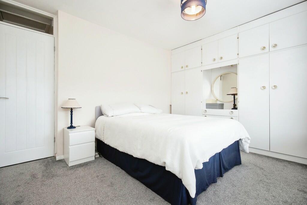 7698c473-15 20The...