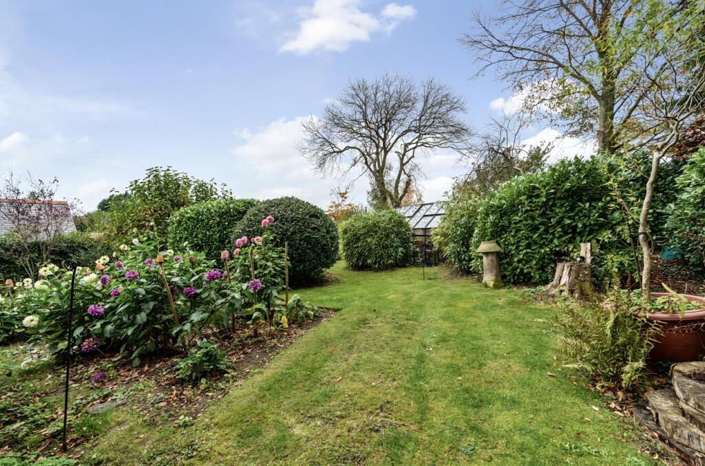 15 Lutterworth Road, Pailton (