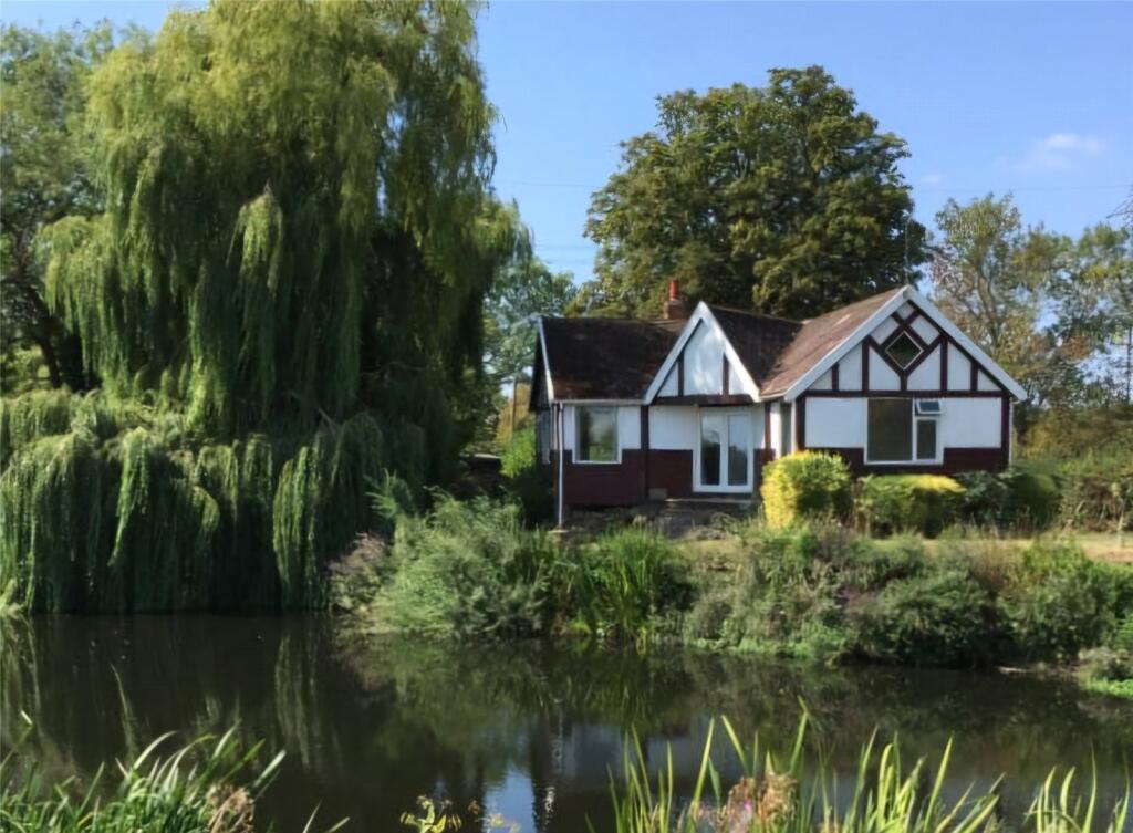 Main Street, Zouch, Loughborough, Nottinghamshire, LE12